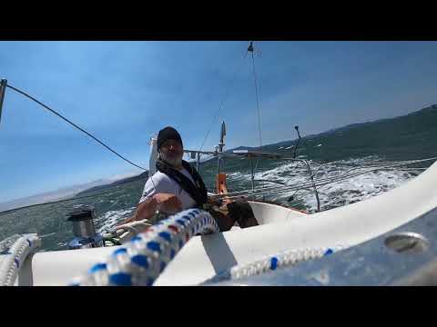 Perfect day sailing in San Francisco Bay  Contessa 26