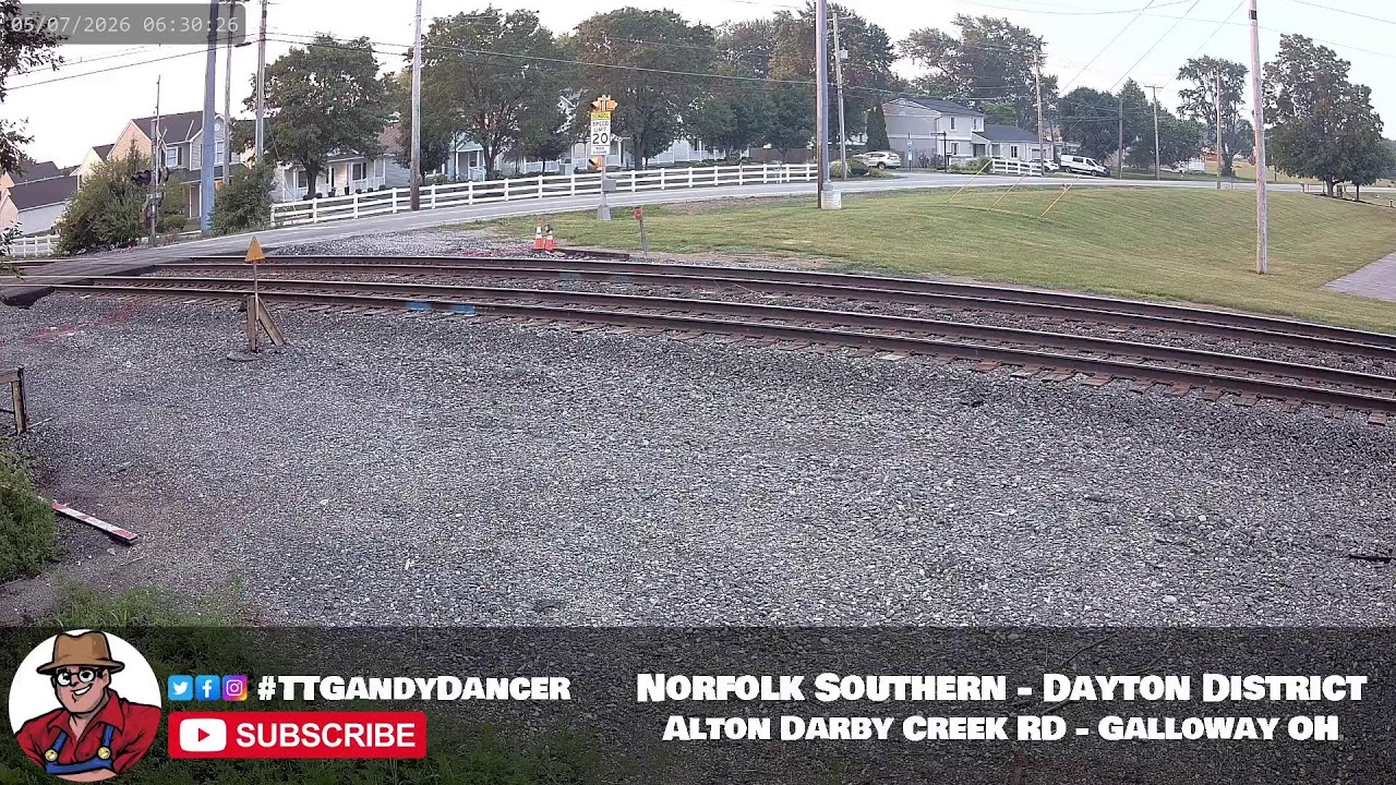Live webcam view of Norfolk Southern Dayton District Train Cam