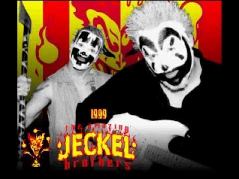 Videoclip de Bitches (featuring Ol' Dirty Bastard) — Insane Clown Posse