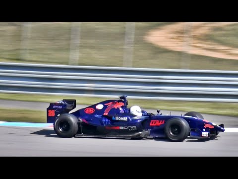 Formula GP2 Amazing V8 Sound - Better Than Todays F1!