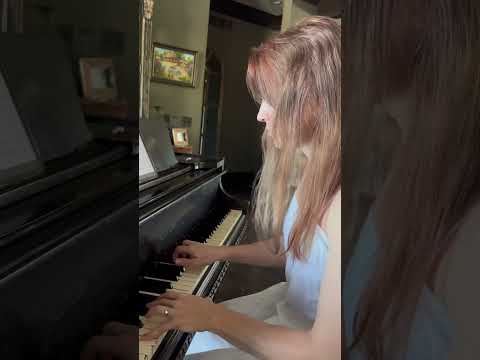 Promotional video thumbnail 2 for Larisa