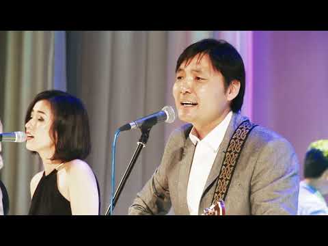 Дуучин Буянаа  Анхны бие даасан тоглолт