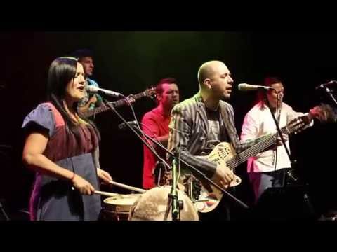 BRUJA SALGUERO & BRUNO ARIAS - OLOR A CARNAVAL