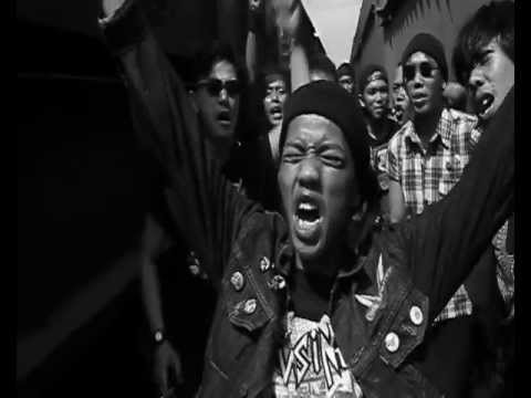 TRENDY REJECT - ROCKEROUS AND FUCKIN' REJECT (OFFICIAL VIDEO)