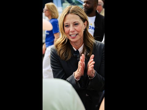 Armed man lunges at Ohio gubernatorial candidate Amy Acton