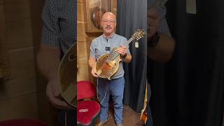 Coolest mandolin we’ve ever had in the shoppe? #mandolinmonday #mandolin #billmonroe #bluegrass