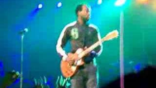 Fugees in Cologne 2005 - 911 Intro (Wyclef Jean Guitar Solo)