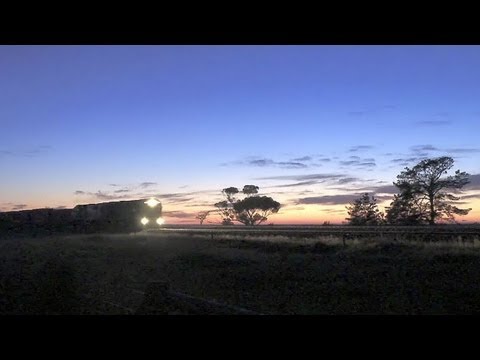 POTA / QUBE Freight Train at Dawn - PoathTV Australian Railways & Railroads