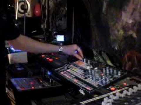 World of the Resonance DVD clip. Live Hardware Performance by Purist Live ©2007PuristProductions®