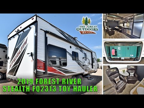 Nuovo camper FOREST RIVER STEALTH FQ2313 Toy Hauler con letto a castello matrimoniale e generator...