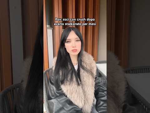 Pov: esci con crush dopo averlo stalkerato per mesi