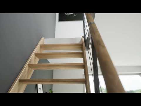 Dolle Raumspartreppe Brest bis 320cm Geschosshöhe 1/4-gewendelt unten links in Eiche unbehandelt inklusive Geländer-youtube_img