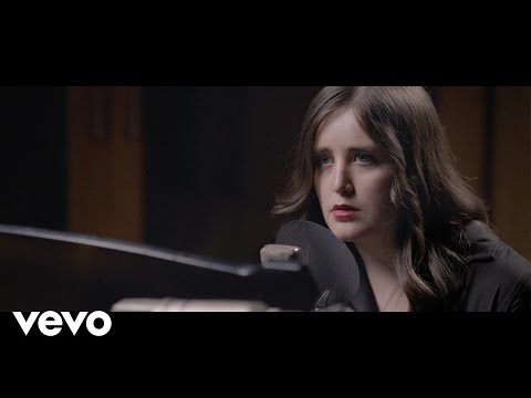 Lauren Aquilina - You Oughta Know (Live at Abbey Road Studios)