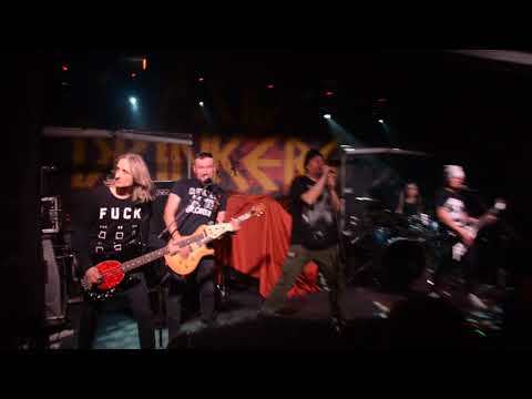 Pan Niszment - Moja Mamusia Jest Kanarem - In Thrash We Trust Tour