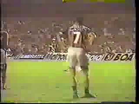 Fluminense 3x2 Flamengo '95, Second Goal: Leonardo