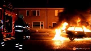 preview picture of video 'Auto brand uit aan de Rietstraat in Raamsdonksveer (2013-02-22)'