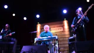 Sun shown lightly, Pure Prairie League, Live in Nashville, TN