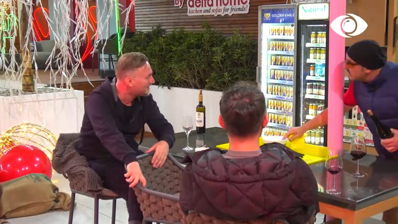 Herionit i shpëtojnë gazrat, Genti ja plas të qeshurës