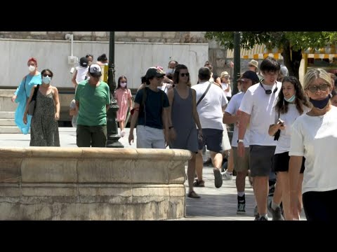 Athens temperatures soar during heatwave | AFP