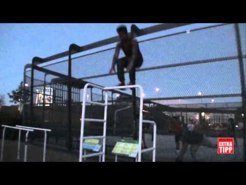 Korash Kabir aus Frankfurt zeigt neuen US-Trendsport: Calisthenics