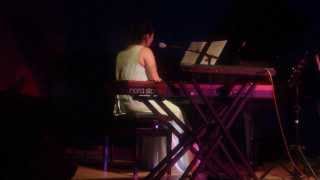 God give me strength- Burt Bacharach (Cover by Adaiah) HD