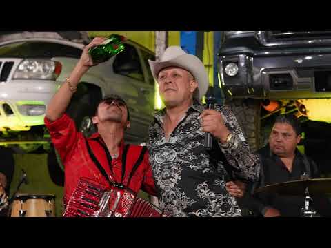 Los Huatson ft. El Flaco Elizalde - Los Pájaros