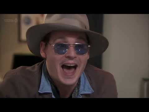 Johnny Depp, Ricky Gervais'e kendi zehrinden tattırıyor