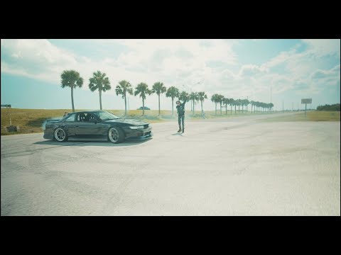 Flogo - Gangsta Groove (Official Music Video)