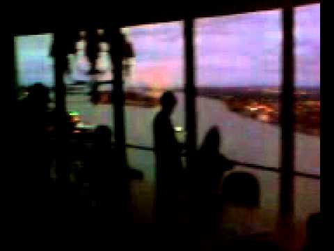 Youmacon 2010: security relaxing in ren cen