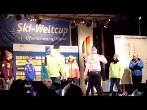 Ziehung der Startnummern (Damen Weltcup Ofterschwang 2013)