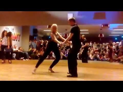 7 urodziny Warsaw Salsa Club - pokaz Bachata: Aleksandra Kacprowicz i Karol Lesica