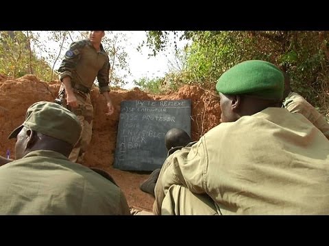 Au Mali, dans un centre de formation pour les soldats - 11/01