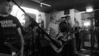 60 second interval -The Vapors@Holroyd arms ,Guildford 1st April 2017