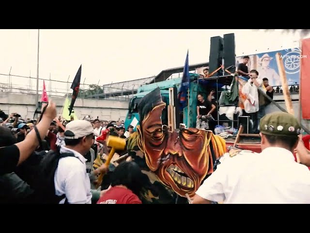 [WATCH] SONA 2025 rally: Flames of anger in the rain