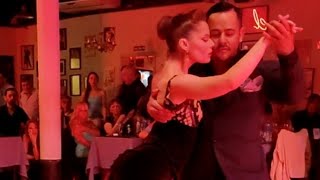 Video thumbnail for Suyay Quiroga y Alejandro Lencina. La Mariposa (Pugliese) Milonga Yira Yira 25nov22 (1/4)