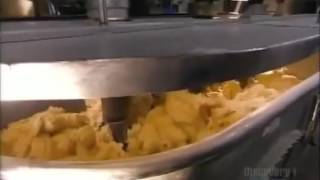 How It’s Made Soda Crackers