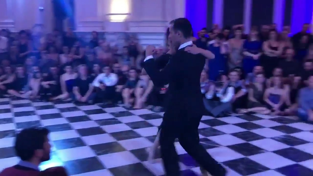 Facundo Pinero &  Vanessa Villalba báilan Miedo de Juan D'Arienzo