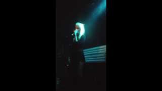 Sky Ferreira - Sad Dream (Live at Madame Jojo&#39;s)