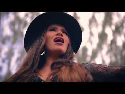 download lagu mp3 mp4 La India Sedceme, download lagu La India Sedceme gratis, unduh video klip La India Sedceme