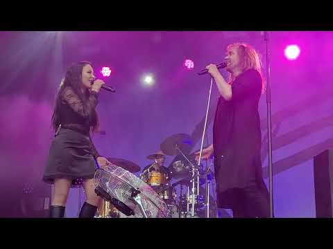 Anssi Kela feat Janna Itsestäänselvää live Allas Seapool 26.7.2025