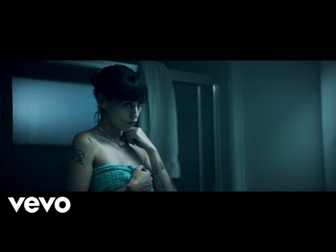 Sasha Alex Sloan - Lie (Official Video)