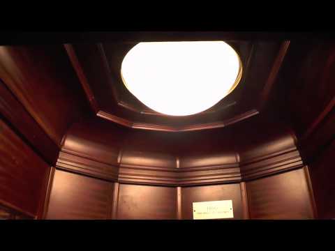 Modded classic gated traction elevator @ Ragvaldsgatan 21, Stockholm