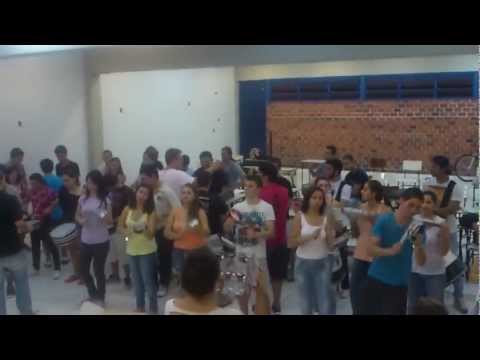 Oficina Bateria Epidemia 2013 - Calouros - Samba