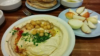 preview picture of video 'Best Hummus in Israel - Abu Hasan in Jaffa, Tel Aviv'