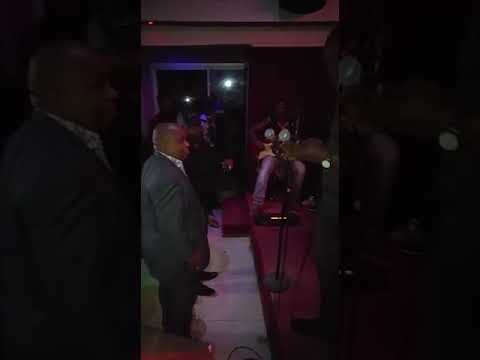 Pakito et Ben Decca chantent Eboa Lotin