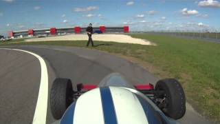 preview picture of video 'Olivier en Formule Renault Campus, la Ferté Gaucher le 10/09/2010'