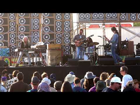 CIRCLES AROUND THE SUN/SKULL AND ROSES 2/April 2018/4K Ultra HD