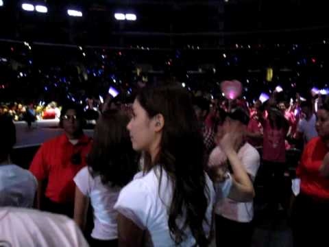 SNSD up close @ SMtown Live LA 2010 (original fancam)