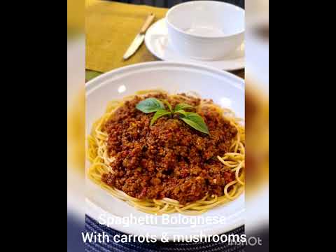 Quick Spaghetti Bologneseith Mushrooms & Carrots