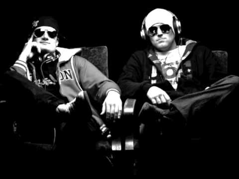 Áttavilltir - Hvernig Við Spilum Ásamt Höddi, Hilli & saif al-adel